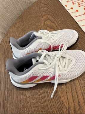 adidas Boy tennis. White Sneakers with Gray Accents